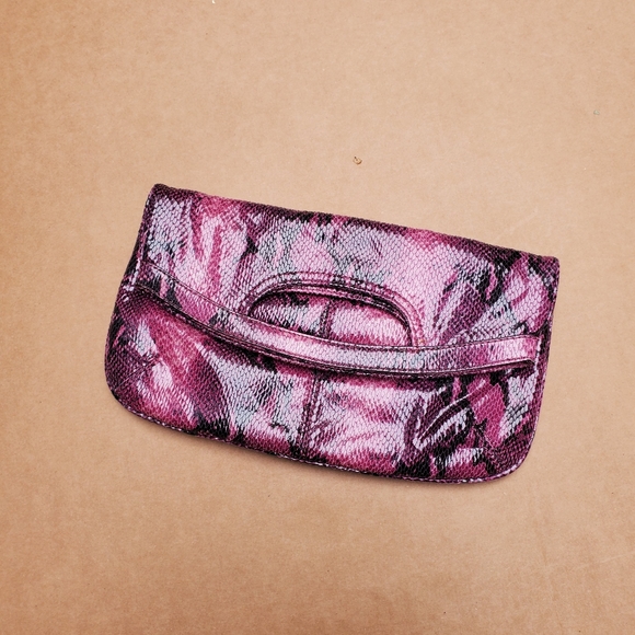 NWT NINE WEST python print foldover clutch - Picture 8 of 9
